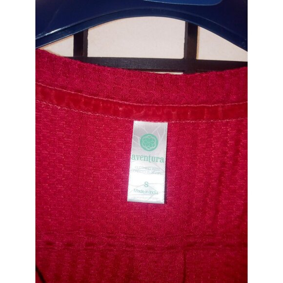 Aventura Tee Red Size Small Short Sleeve V-Neck Button Front Knit Blouse - Picture 3 of 3